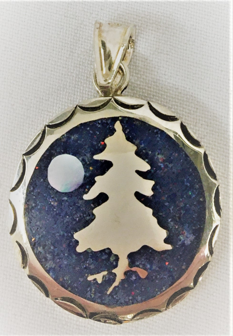 Pendant Inlaid Lapis Lazuli
